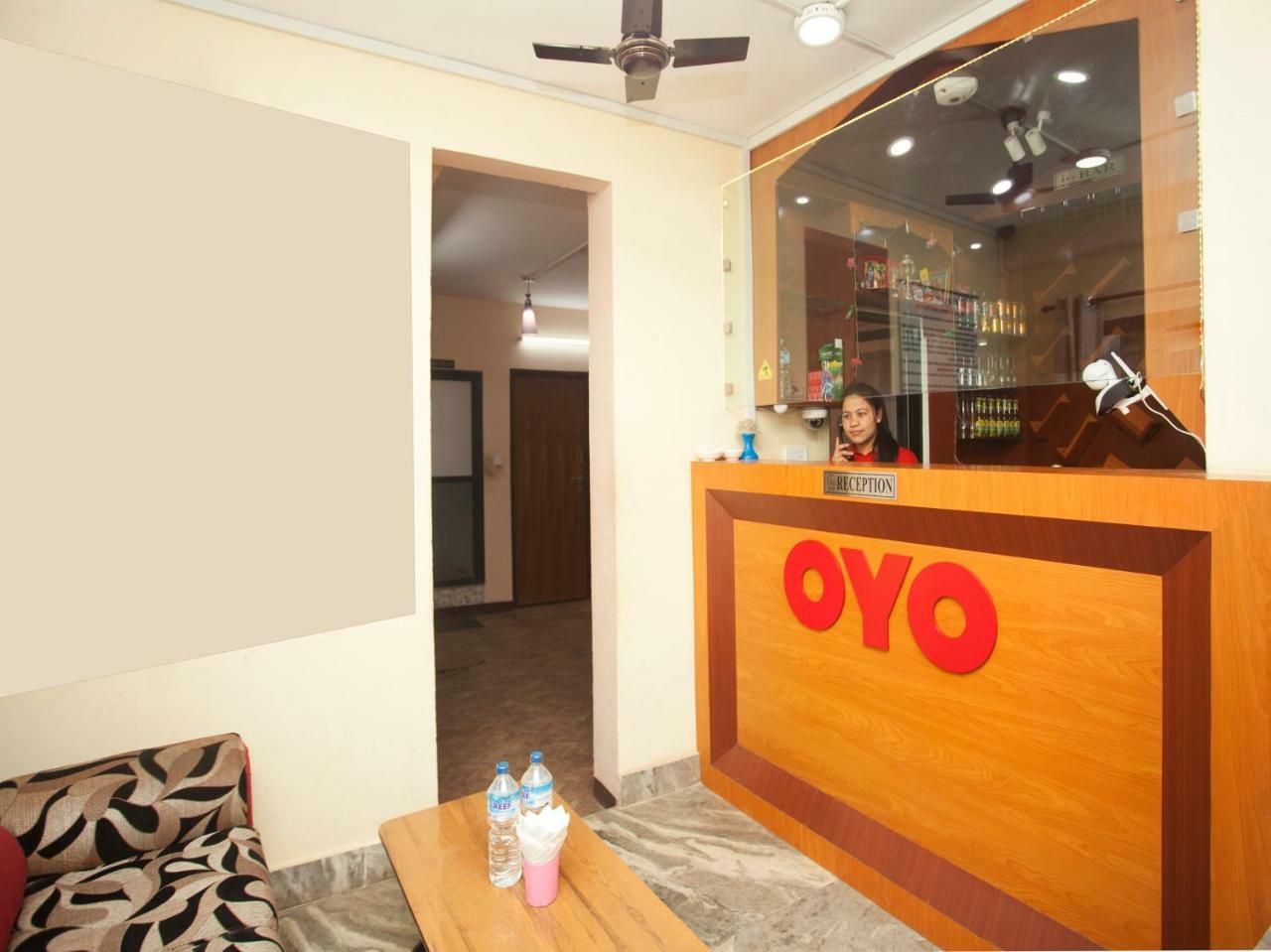Oyo 341 Hotel Kusum Kohinoore Tokha ภายนอก รูปภาพ