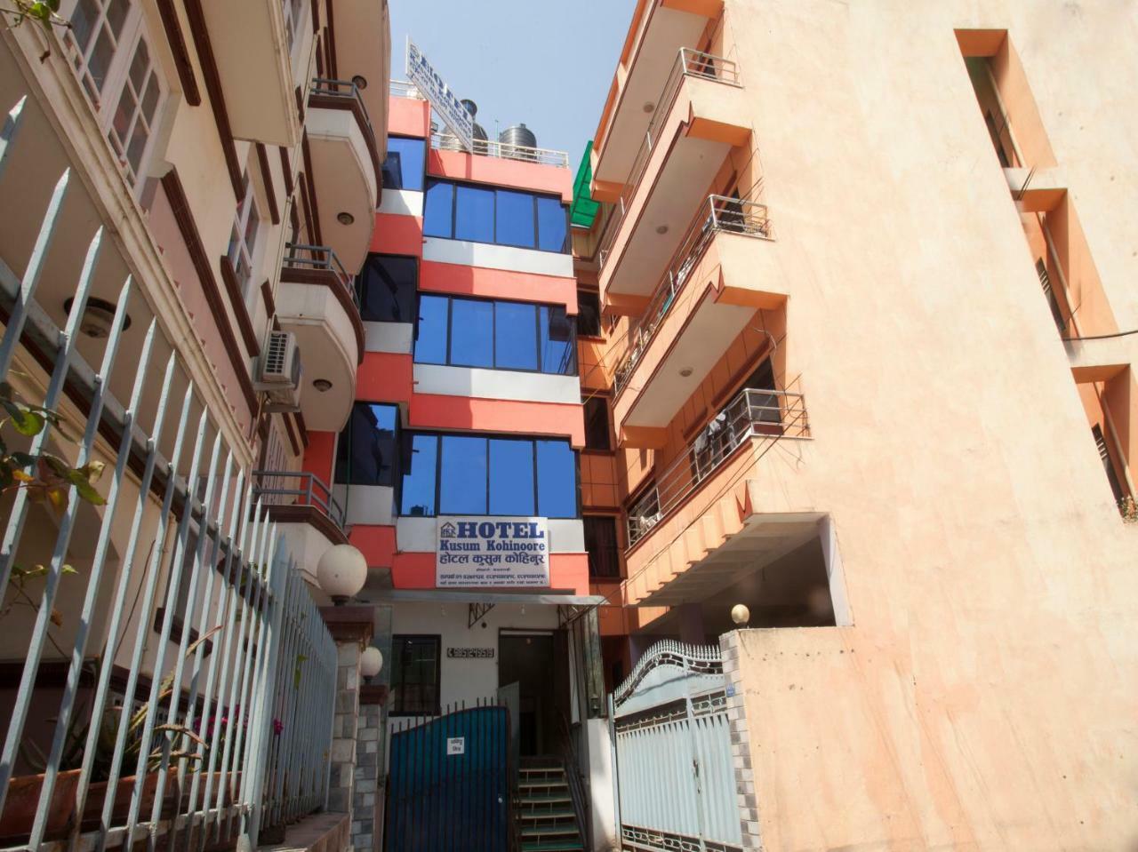 Oyo 341 Hotel Kusum Kohinoore Tokha ภายนอก รูปภาพ