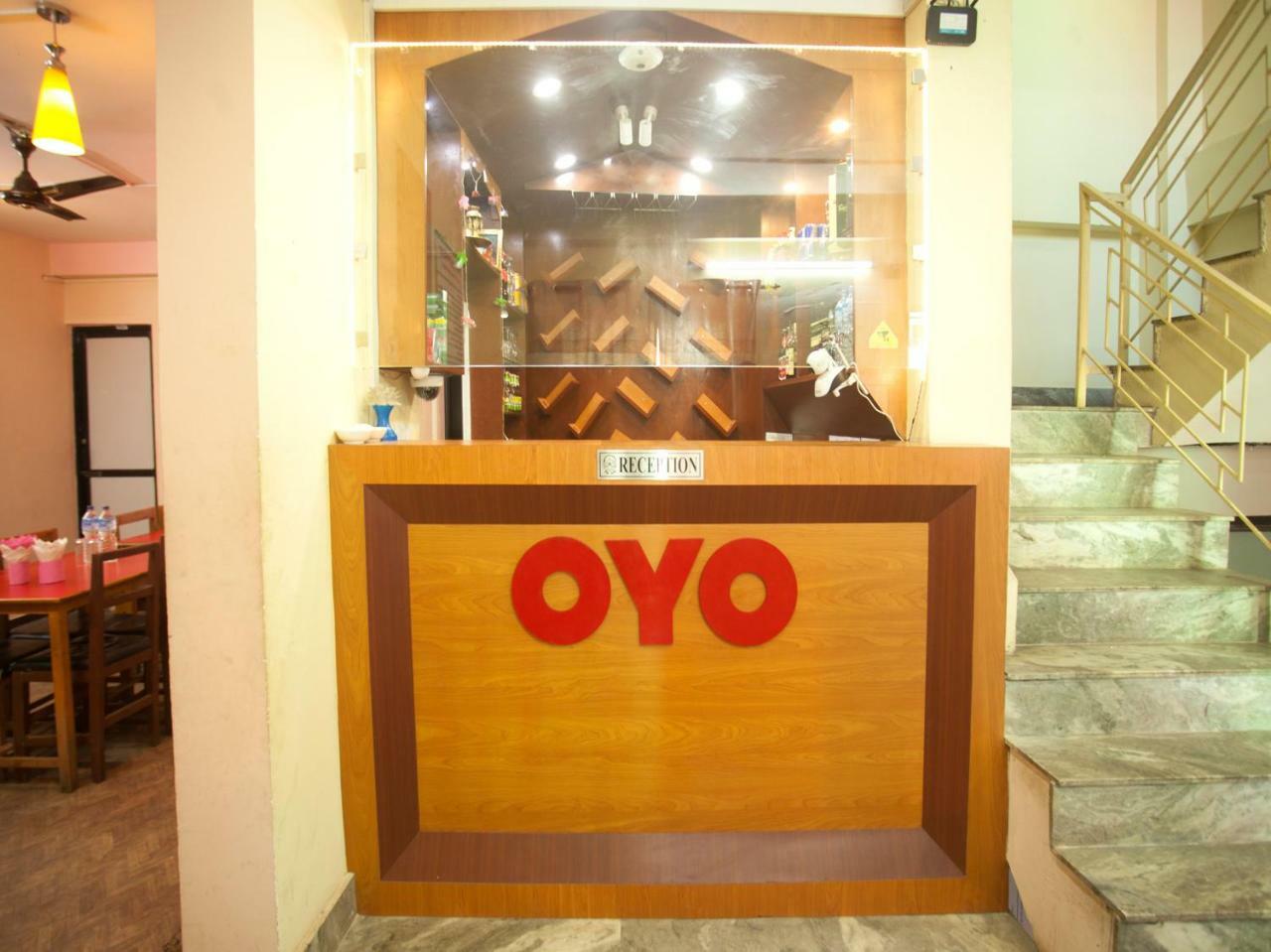 Oyo 341 Hotel Kusum Kohinoore Tokha ภายนอก รูปภาพ